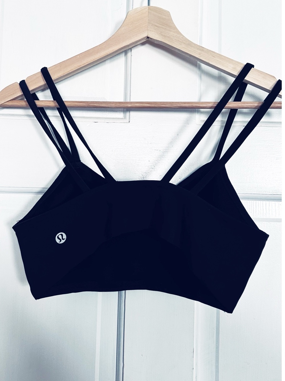 Lululemon like a cloud Light Black Supports Bra Sz 8 - Picture 3 of 4